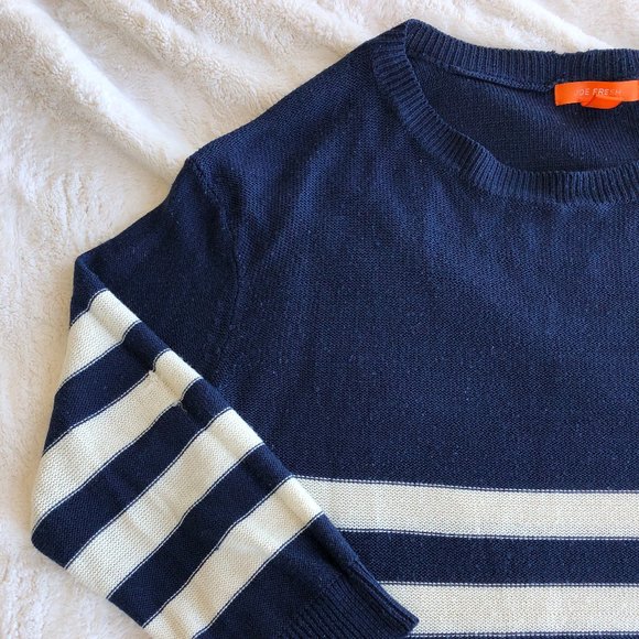 π3 for $15π Cute Knitted Striped Sweater - Picture 3 of 11